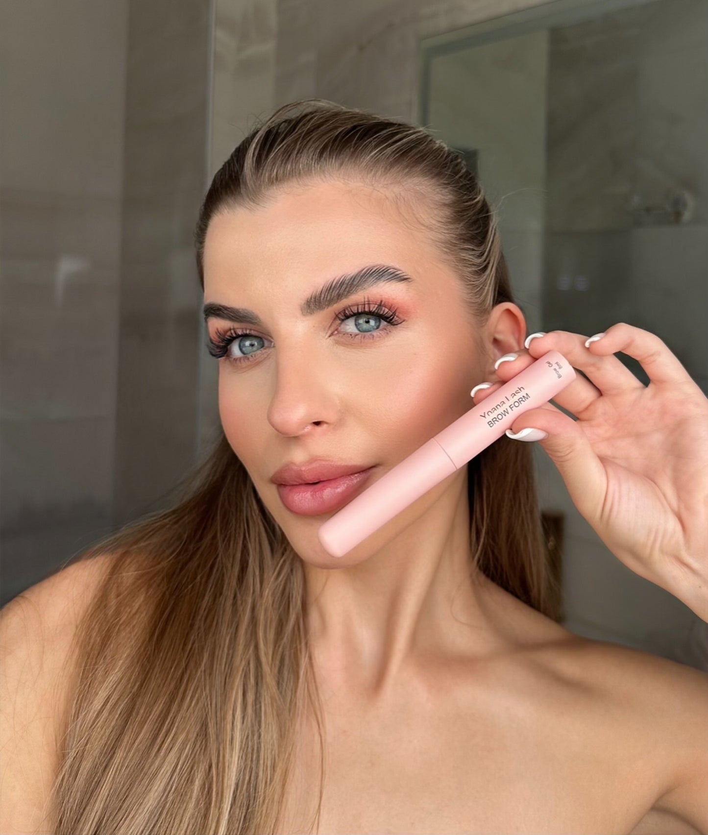 Гел за вежди Brow form